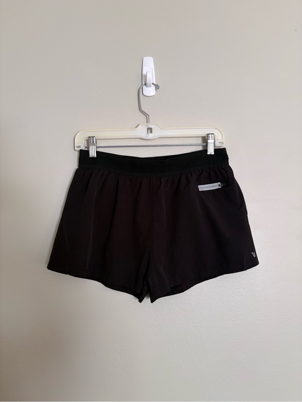 Vuori Chase Running Shorts Medium